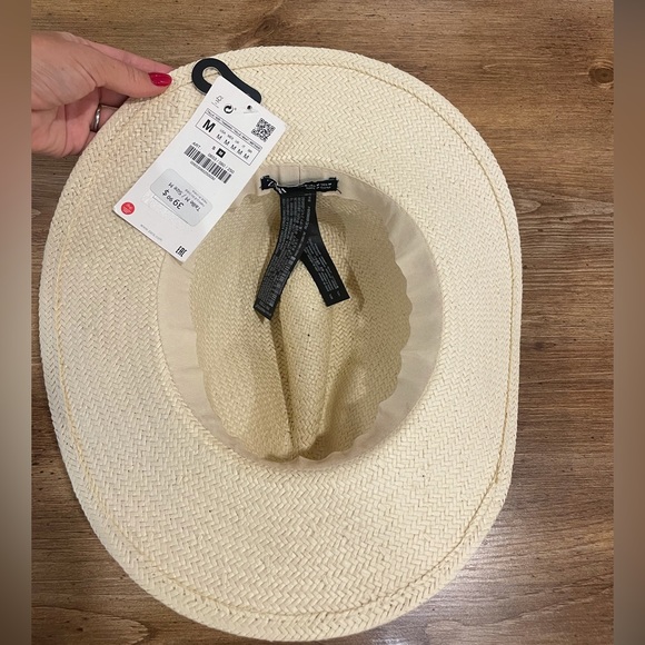 Zara beach hat - Picture 4 of 5